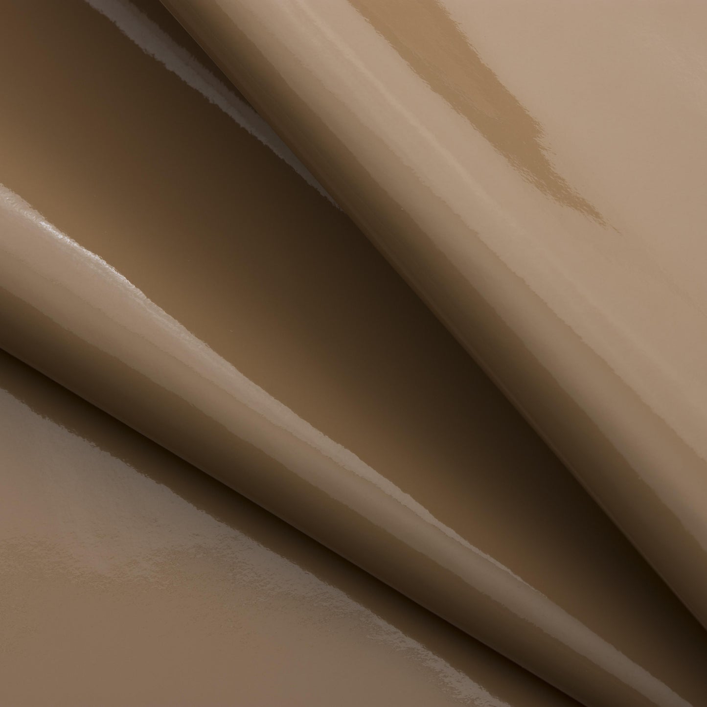 
                  
                    MC106 glossy microfibre leather
                  
                