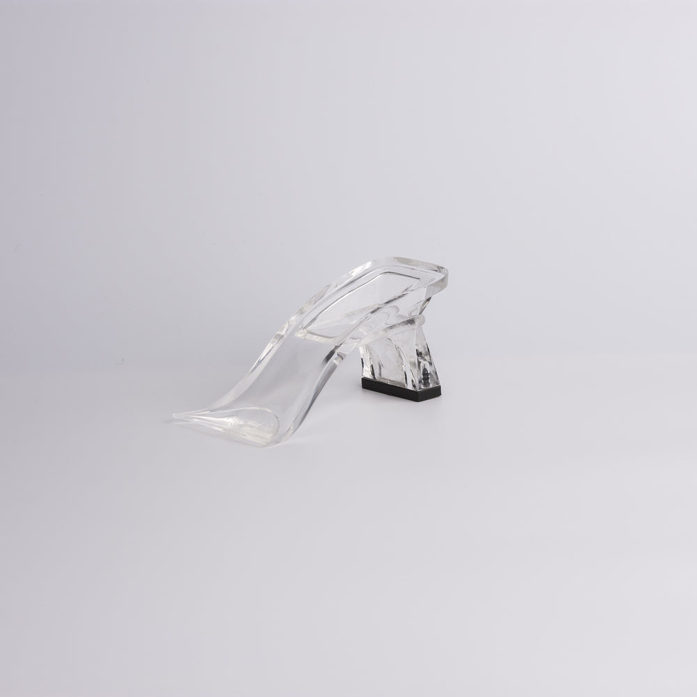 
                  
                    Acrylic shoe sole
                  
                