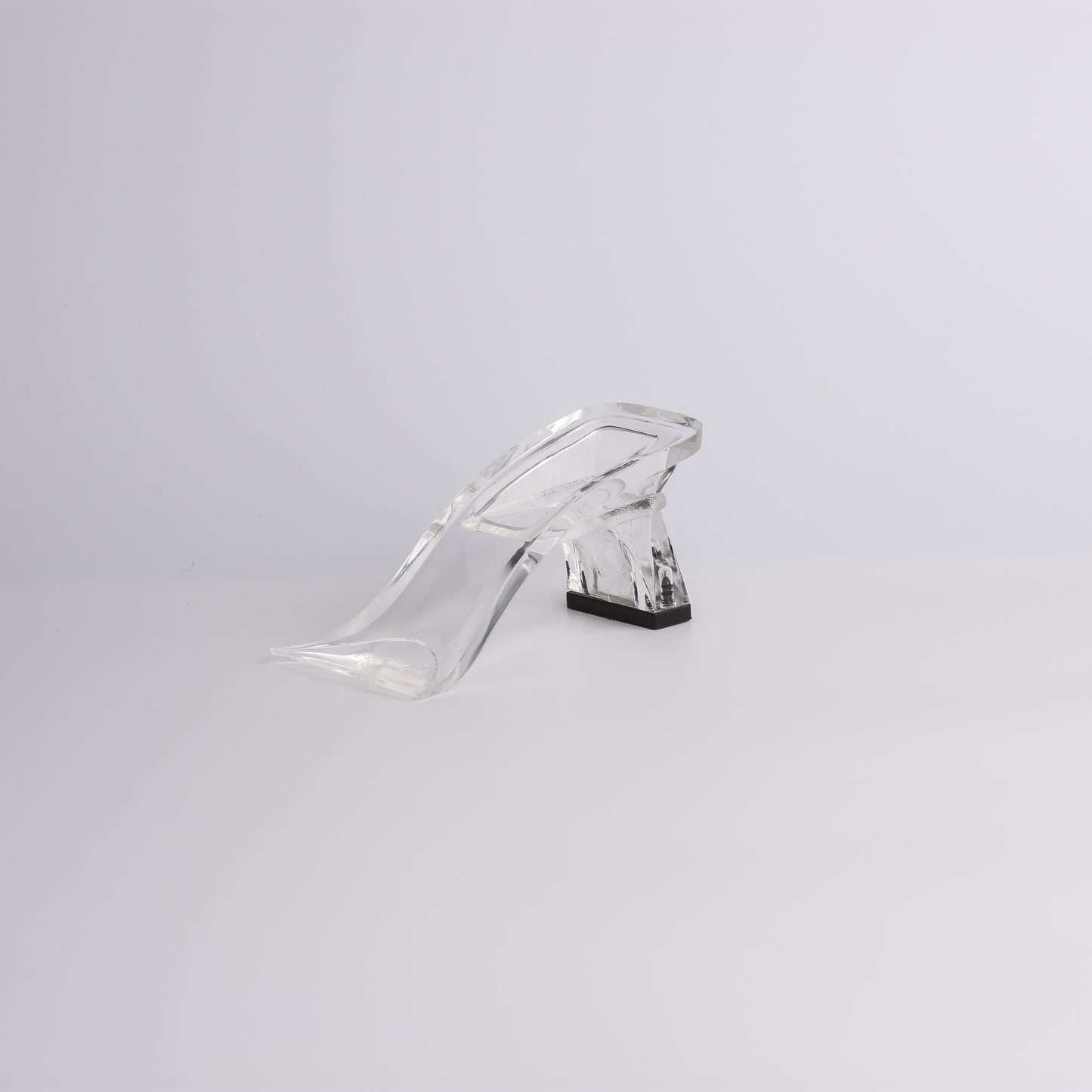
                  
                    Acrylic shoe sole
                  
                