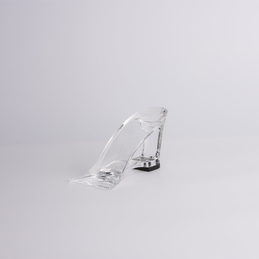 
                  
                    Acrylic shoe sole
                  
                
