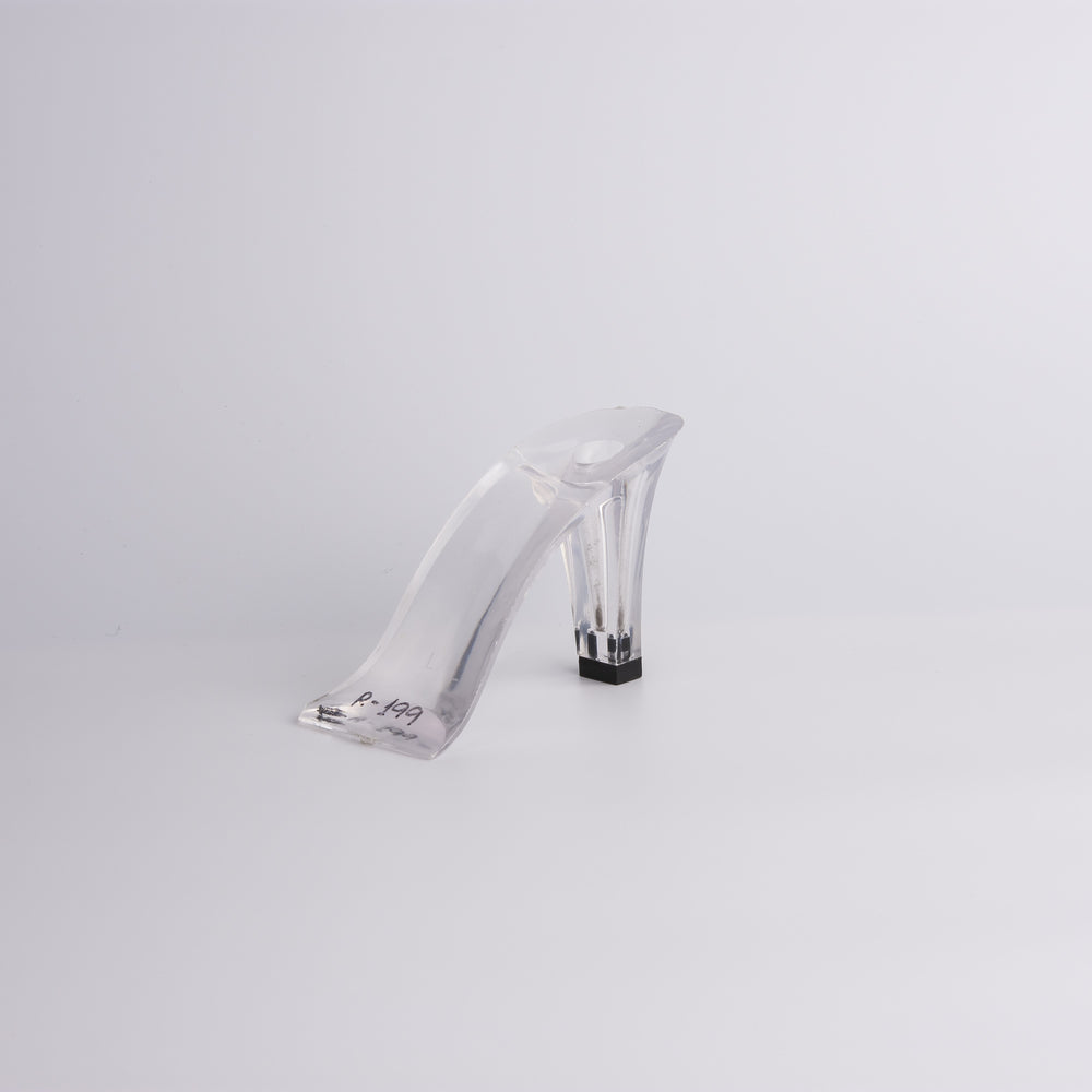 
                  
                    Acrylic shoe sole
                  
                