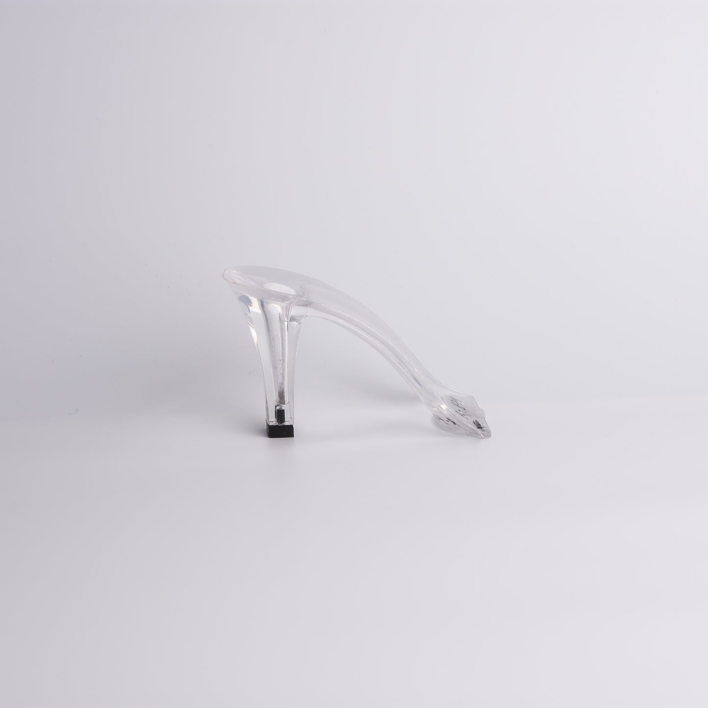 
                  
                    Acrylic shoe sole
                  
                